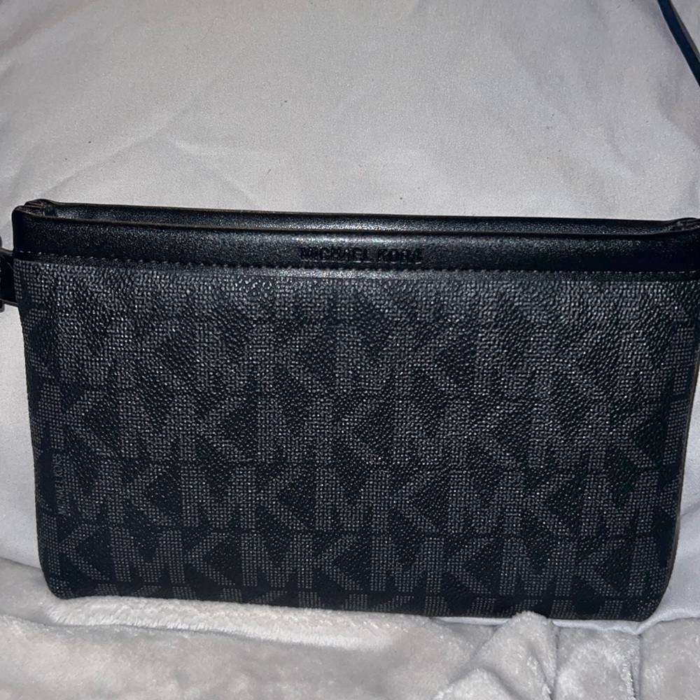Michael Kors belt bag/ fanny pack- black